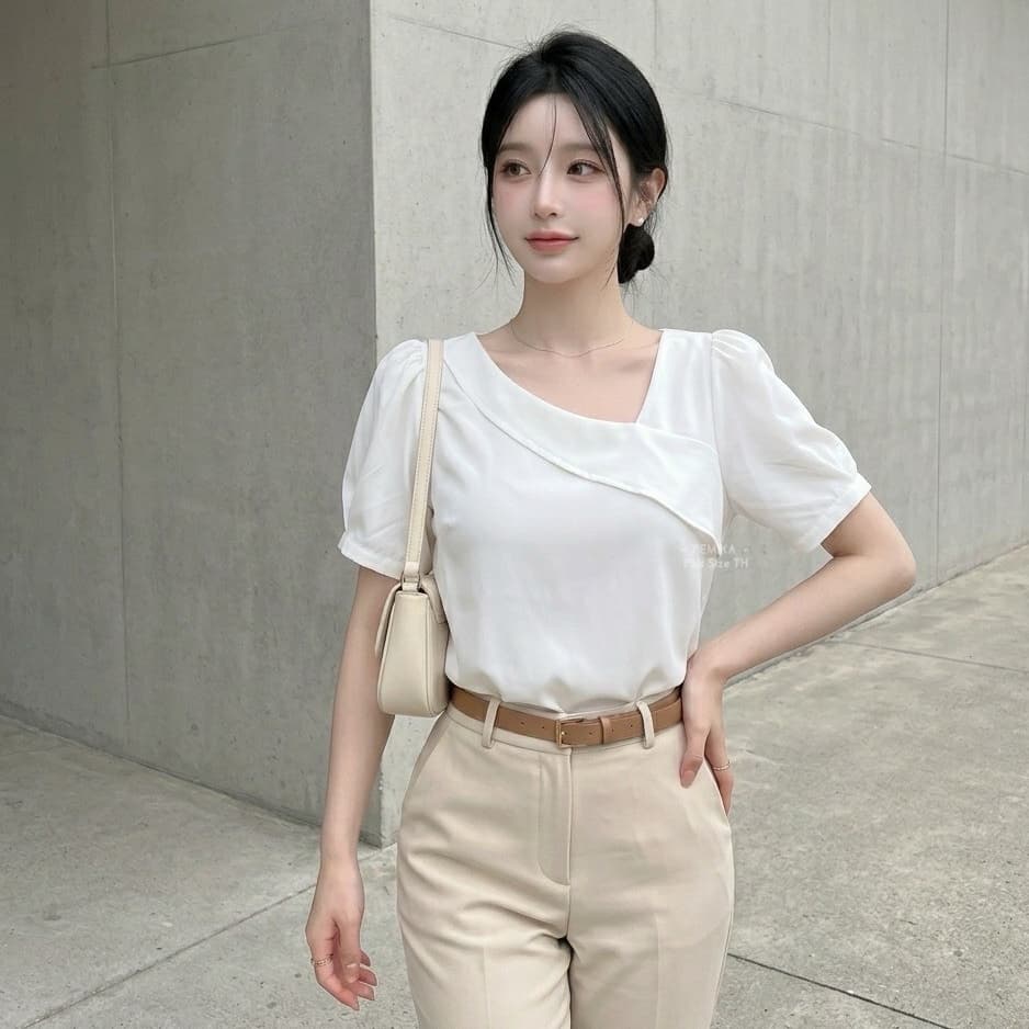 C24 เสื้อสาวอวบดีไซน์คอป้ายปาดเฉียง แขนตุ๊กตา อก 32-62 นิ้ว สำหรับสาวไซส์ใหญ่ ลุคเรียบหรู ใส่ทำงานได้ รูปที่ 3