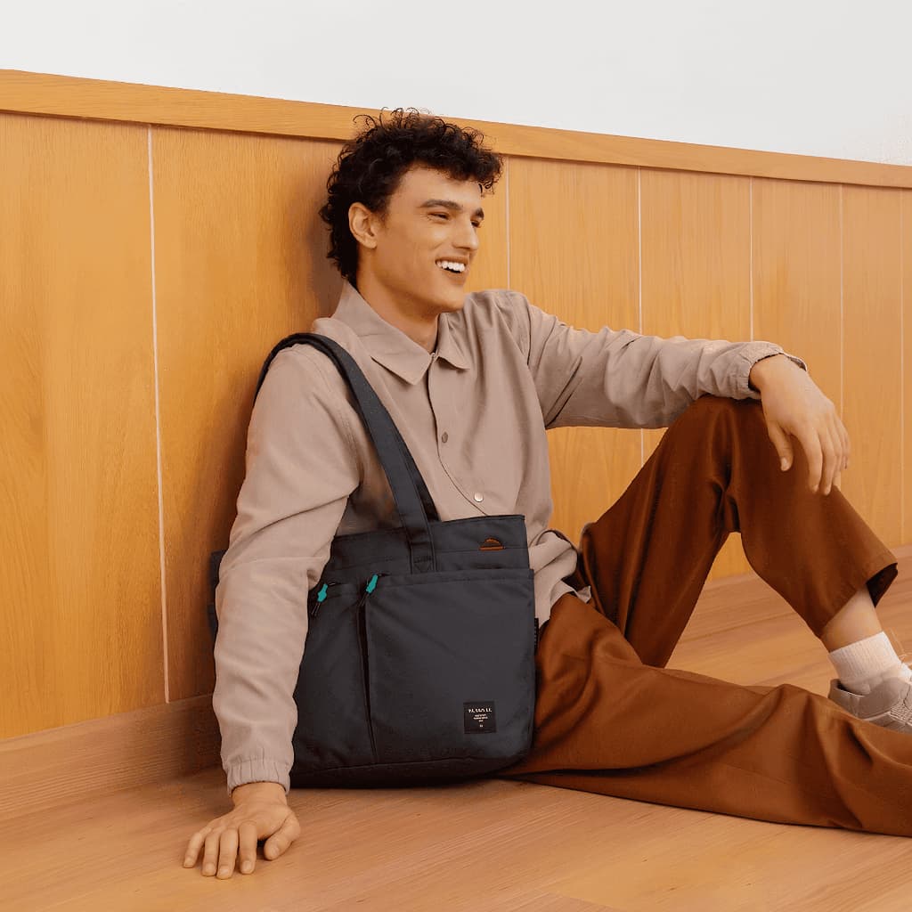 Martin relife bag กระเป๋าผ้ารีไซเคิลรุ่นมาร์ติน / 15" laptop bag / shoulder bag / crossbody bag รูปที่ 7