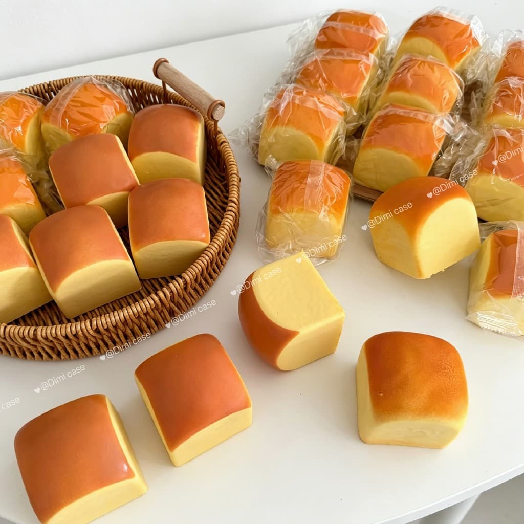 ใหม่ ขนมปัง สกุชชี่ นุ่มสโลว์บีบได้ ของเล่นสำหรับเด็ก คลายเครียด กลิ่นหอม ส่งจากไทย รูปที่ 1