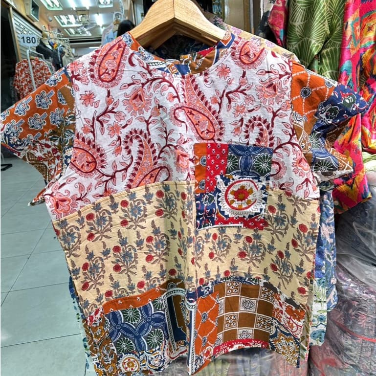 โพส2 อัพเดทลายใหม่อัพเดทลายตลอด‍เสื้อเชิ้ต ผ้าคอตตอนอินเดีย ใส่ง่าย ระบายอากาศดี มีกระดุมหน้า กระเป๋า คอปกเชิ้ต รูปที่ 4