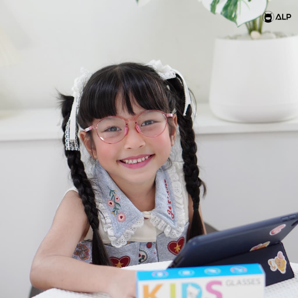 ALP แว่นเด็ก แว่นกรองแสงสีฟ้า อายุ 3-10 ปี กรอบ TR90 ทับได้ งอได้ ไม่แตก รุ่น ALP-BB0054 รูปที่ 4