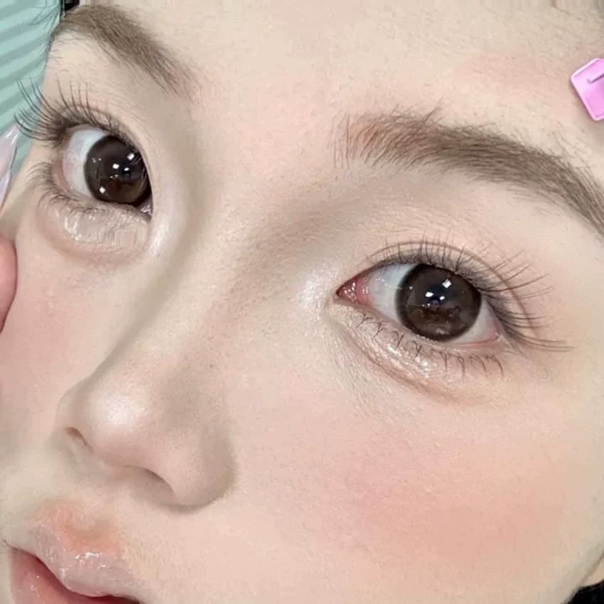 ขนตาปลอม รุ่น LI YIN ขนตาปลอมแบบช่อ ยาว 8-12mm มีแถบกาวในตัว กาวพรีเมี่ยม ติดแน่น เบาสบายตา คีบง่ายไม่เสียทรง ใช้ซ้ำได้ รูปที่ 4