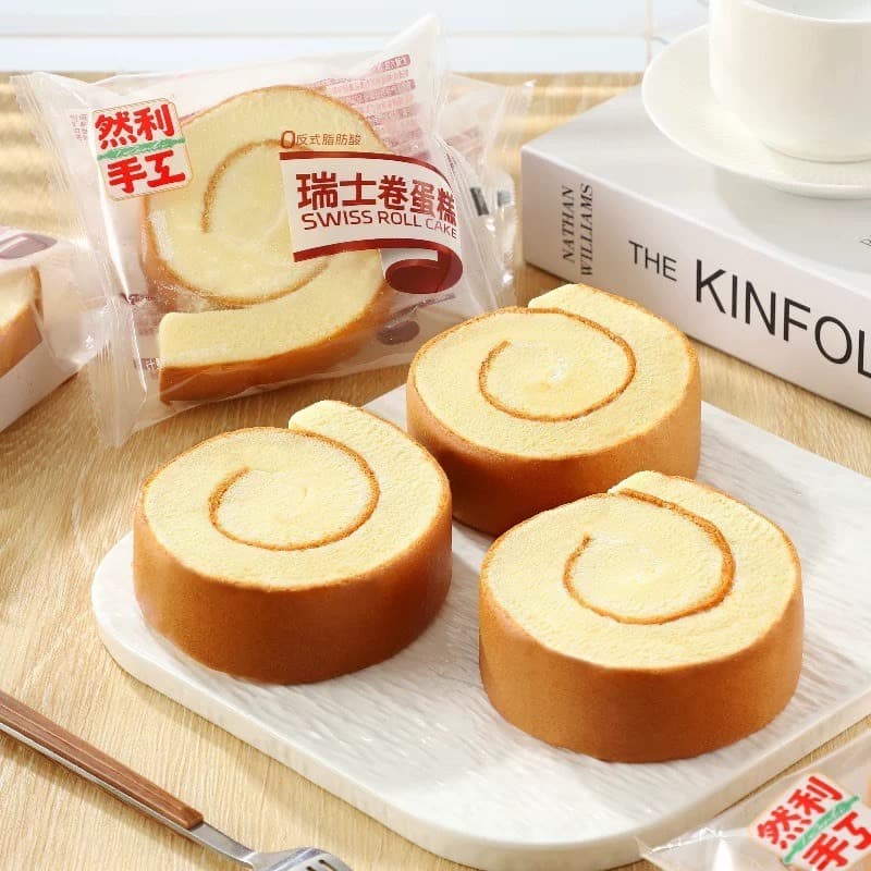 เค้กโรลรสนม Roll Cake 85g รูปที่ 4