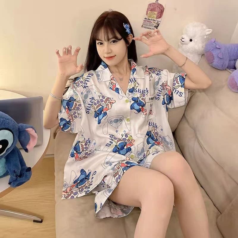 H-apparel shop ชุดนอนผู้หญิงลายการ์ตูนน่ารัก มีปก ประกอบด้วยเสื้อแขนสั้นและกางเกงนอน คุณภาพดี สวมใส่สบาย โปรโมชั่นพิเศษ รูปที่ 3