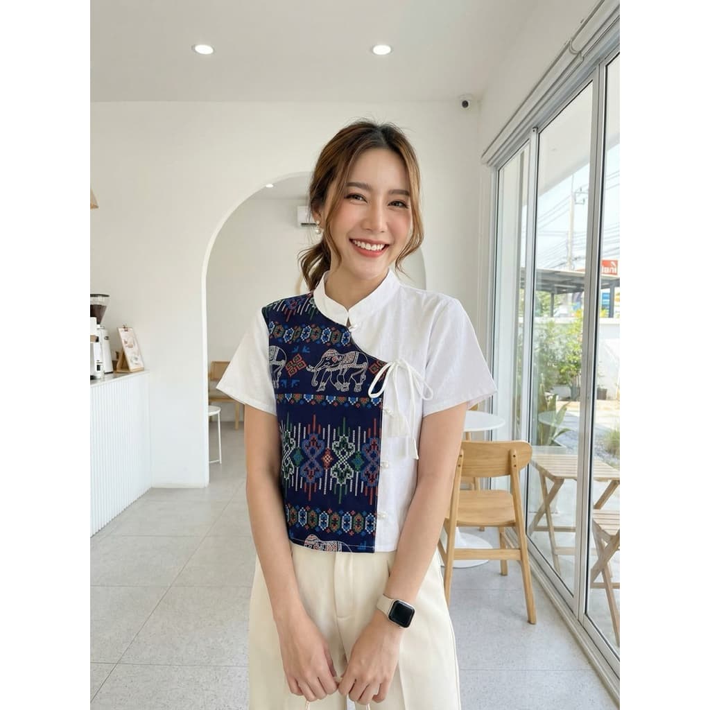 เสื้อพื้นเมืองผู้หญิงคอจีนผูกโบว์ ลายทูโทนแต่งผ้าลายช้าง รูปที่ 7
