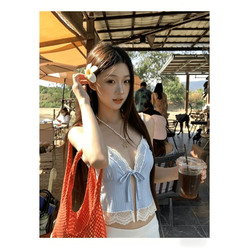 Kitty ขอบลูกไม้ เว้าหน้าอกเปิดหลัง เสื้อเซ็กซี่ผู้หญิง เสื้อเกาะอกผู้หญิง เสื้อสายเดี่ยวบาง สุดเซ็กซี่ รูปที่ 5