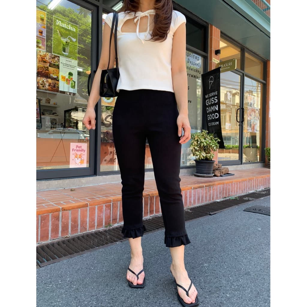 Charlotte Irony | Ruffle Legging Capri Pants มาใหม่!แบบยาวปลายระบาย รูปที่ 1