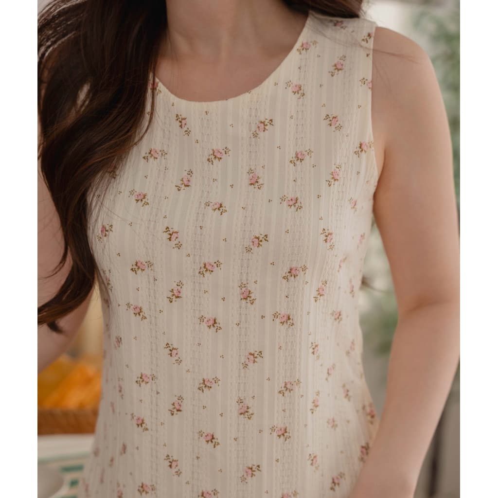 Nana dress เดรสแขนกุด รูปที่ 5