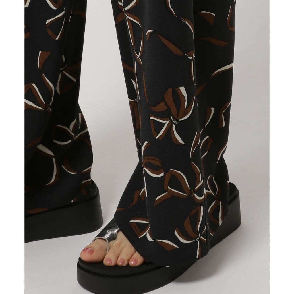niko and ... กางเกงพิมพ์ลายวินเทจ เรียบลื่น Retro print loose-fitting pants รูปที่ 9