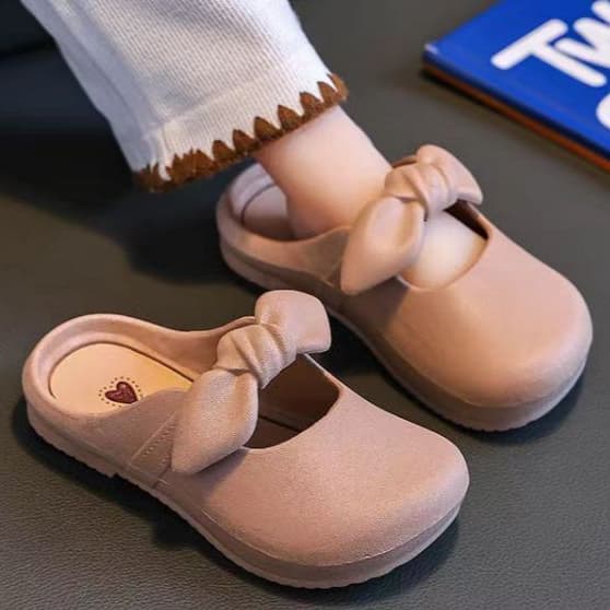 Babyonline 2J3-4 รองเท้าแตะแบบสวมแต่งโบว์สำหรับเด็กผู้หญิงสไตล์คุณหนู ใส่สบาย มีกันลื่น รูปที่ 7
