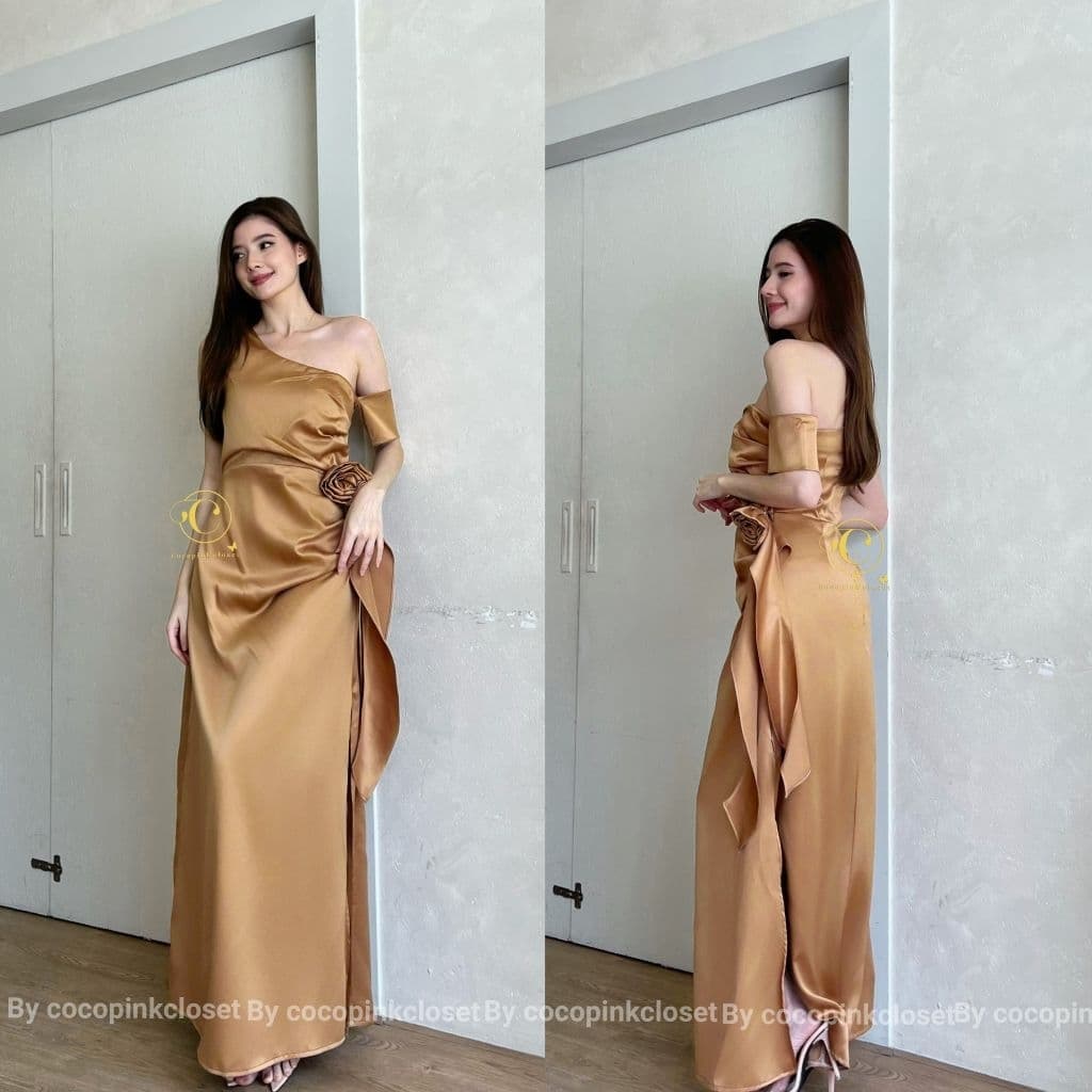 C;5063:ชุดราตรีเดรสยาวใส่ออกงาน ทรงปาดไหล่ข้าง แขนไหล่ปิดพรางต้นแขน แต่งระบายงานผ้าเงาซาร่า รูปที่ 8