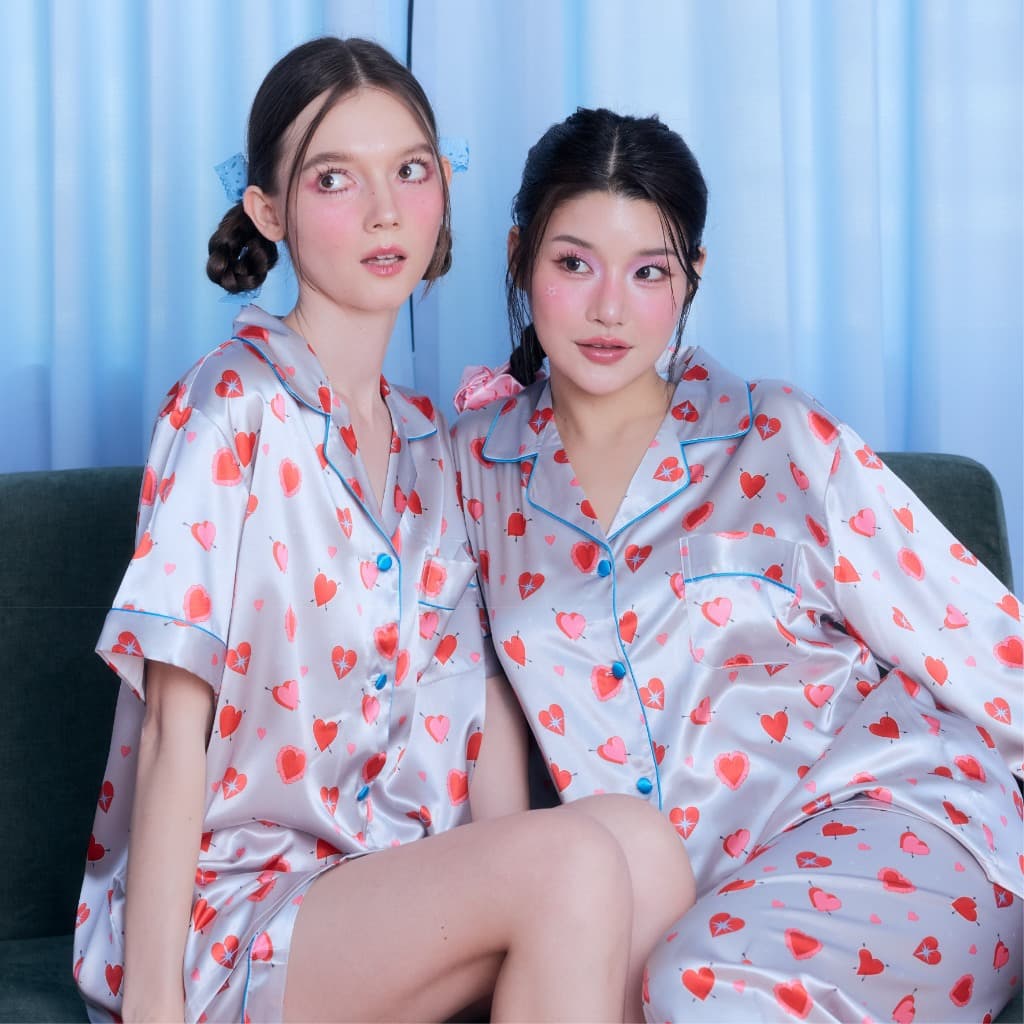 ชุดนอน Plussize ผ้าซาติน Vana ไซส์ใหญ่ 4XL หลับดี นุ่มเย็นสบาย | ชุดนอน เสื้อ กางเกง รูปที่ 1