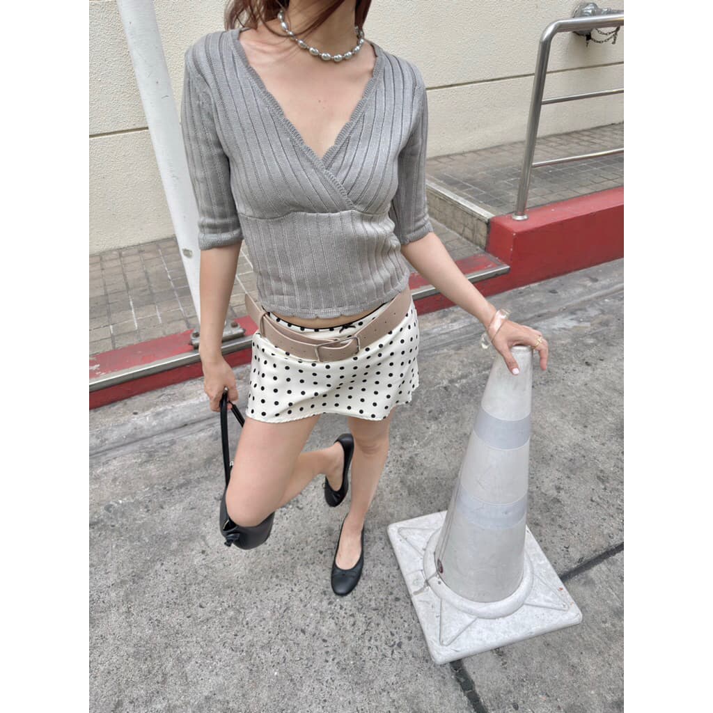 AJENMADE | MONE’ Knit Top เสื้อไหมพรมแขนสั้นไขว้อก รูปที่ 8