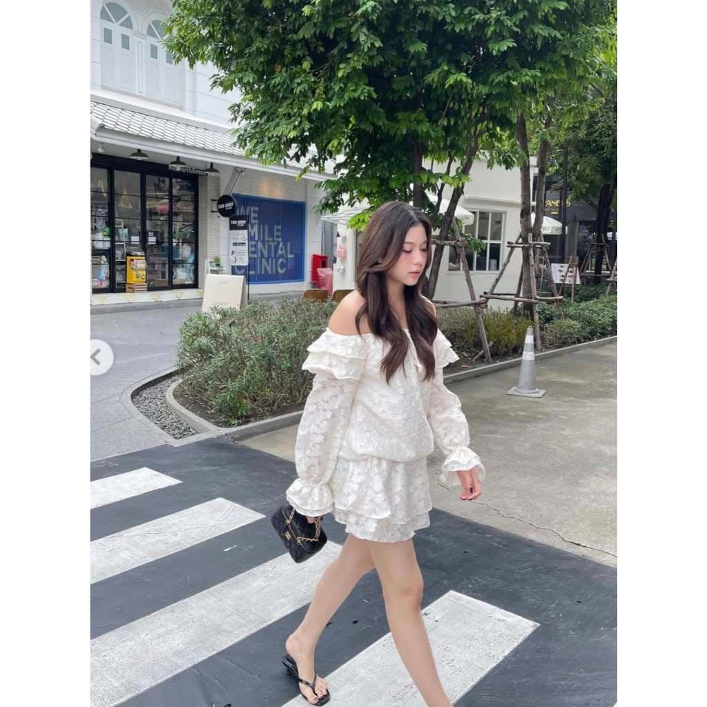 เดรสปาดไหล่mini dress รูปที่ 2