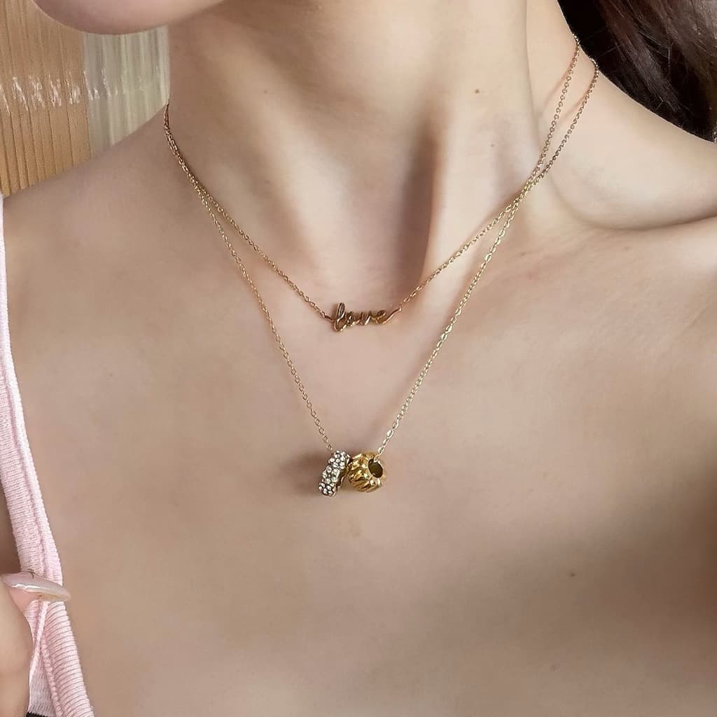 gigaglam lovey dovey necklace | สร้อยจี้ห่วงคู่ สแตนเลสตีล รูปที่ 1