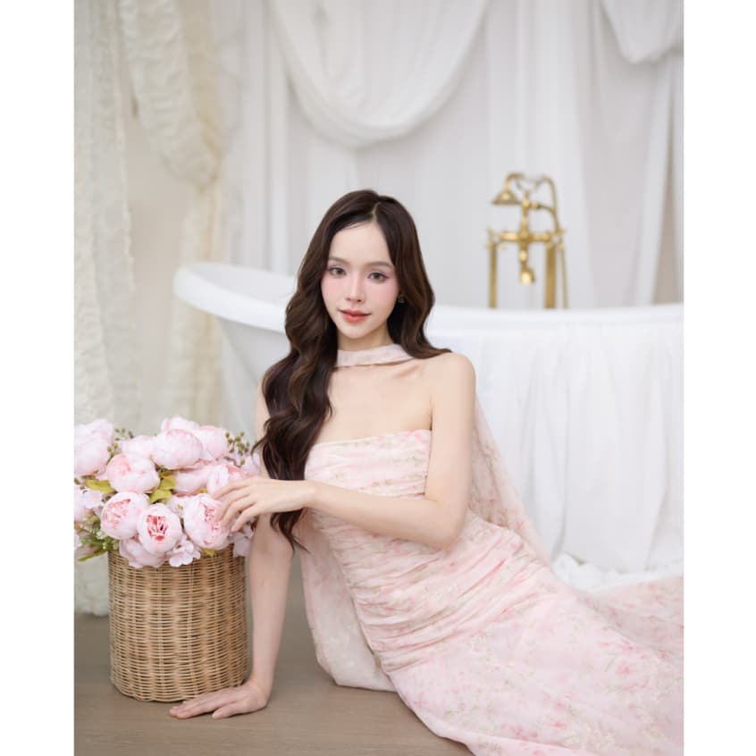 Pirunya - Long Dress 20 เดรสยาวเกาะอก จับเดรป กระโปรงระบาย พร้อมผ้าคาดคอ รูปที่ 1