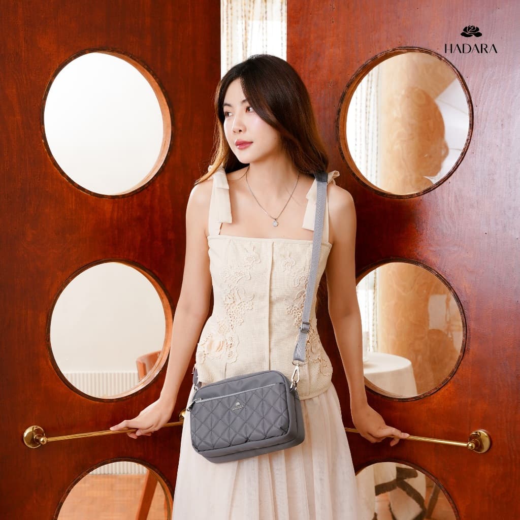 Hadara Moment Series No.33 กระเป๋าสะพาย ผ้า Deluxe Nylon 21 ช่องจัดเก็บ ใส่ IPadmini ได้ รูปที่ 6