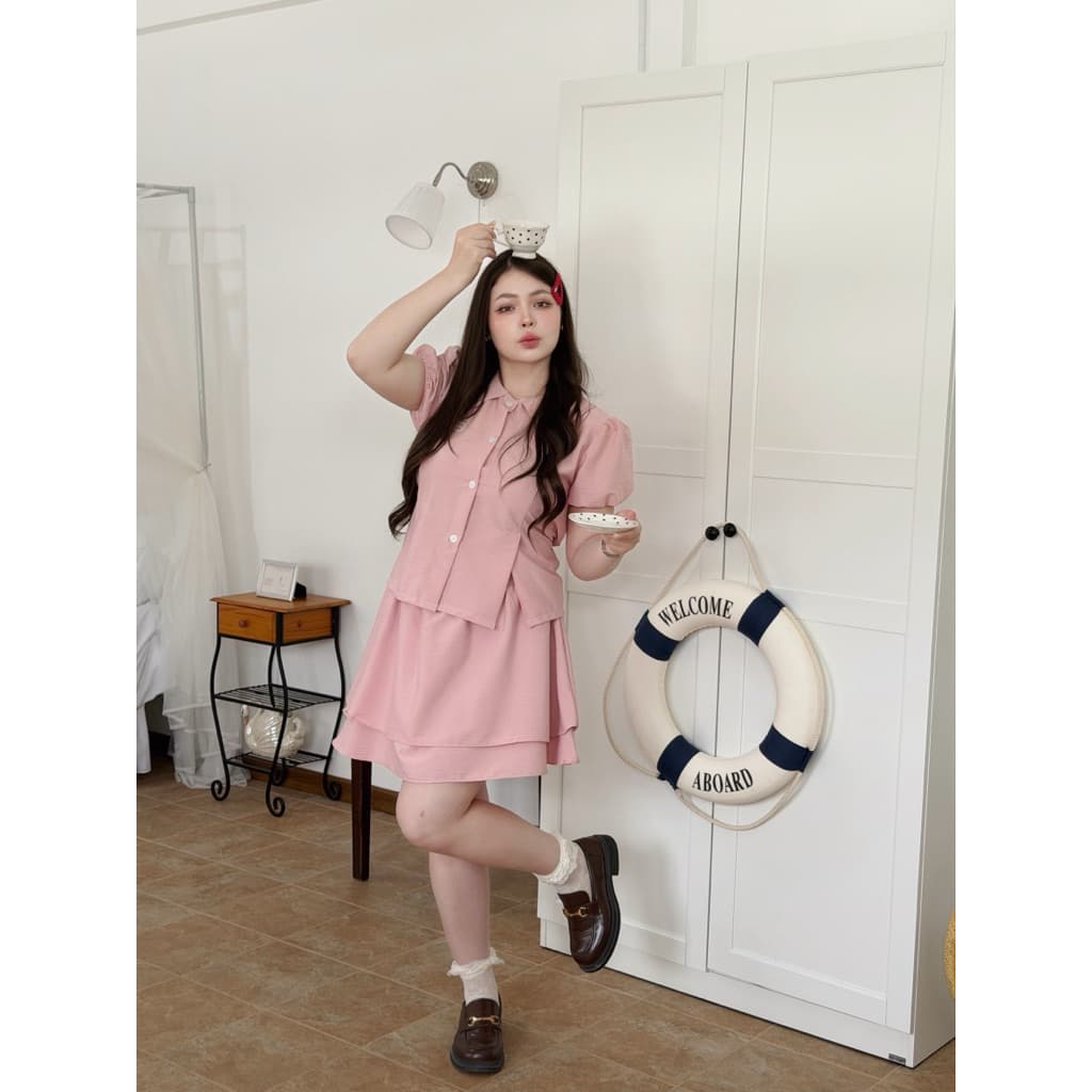 LindaaPlus-- ชุดเซ็ต 2 ชิ้นสาวอวบอ้วน เสื้อคอบัว+กระโปรงสั้นแต่งชั้นๆ เสื้อแต่งจีบมีเชือกผูกเอว เข้ารูปสวยมาก รูปที่ 8