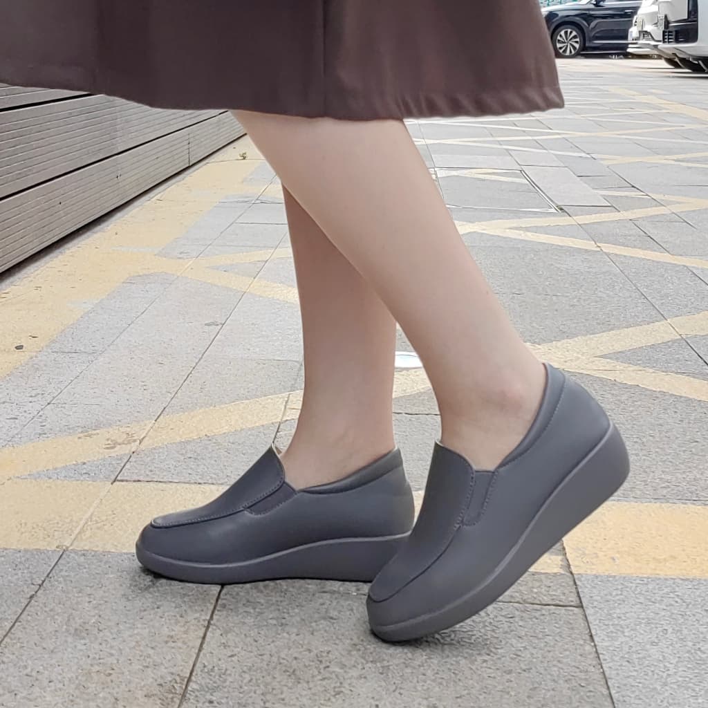 Pop Shoes รองเท้าที่สวมใส่สบาย ความสูง 1.5 นิ่ว นุ่ม ยืนนาน เดินนาน รูปที่ 3
