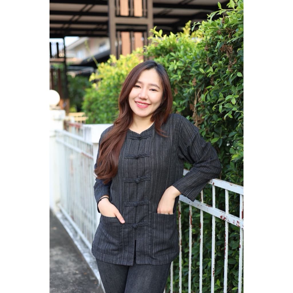 เสื้อพื้นเมืองผ้าฝ้ายสีดำ แขนสั้น/แขนยาว 6แบบ ใส่ได้ทั้งชาย หญิง รูปที่ 9