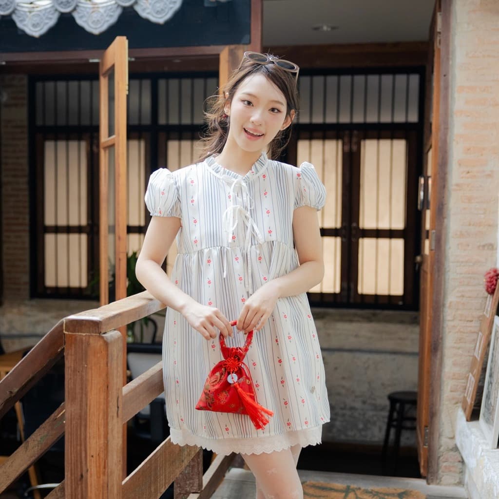 RIKA เป่าเป้ย มินิเดรสแขนกระป๋องคอระบายโบว์หน้า รูปที่ 5
