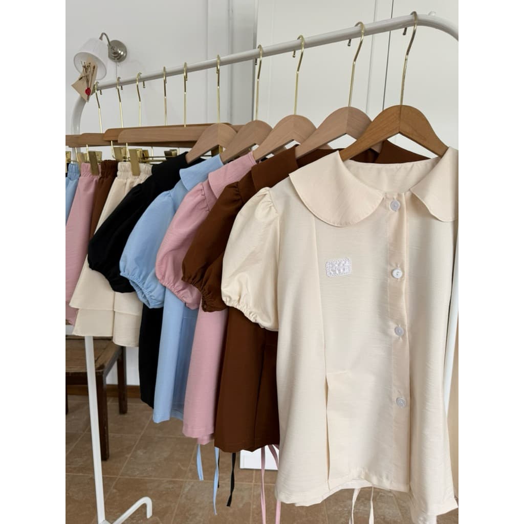 LindaaPlus-- ชุดเซ็ต 2 ชิ้นสาวอวบอ้วน เสื้อคอบัว+กระโปรงสั้นแต่งชั้นๆ เสื้อแต่งจีบมีเชือกผูกเอว เข้ารูปสวยมาก รูปที่ 2