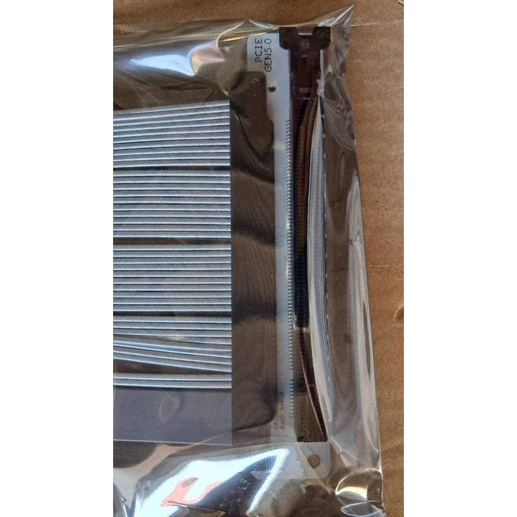 ส่งด่วน COOLER MASTER Riser Cable PCIe 5.0 x16 / PCIe 4.0 x16 - Black / White รูปที่ 2