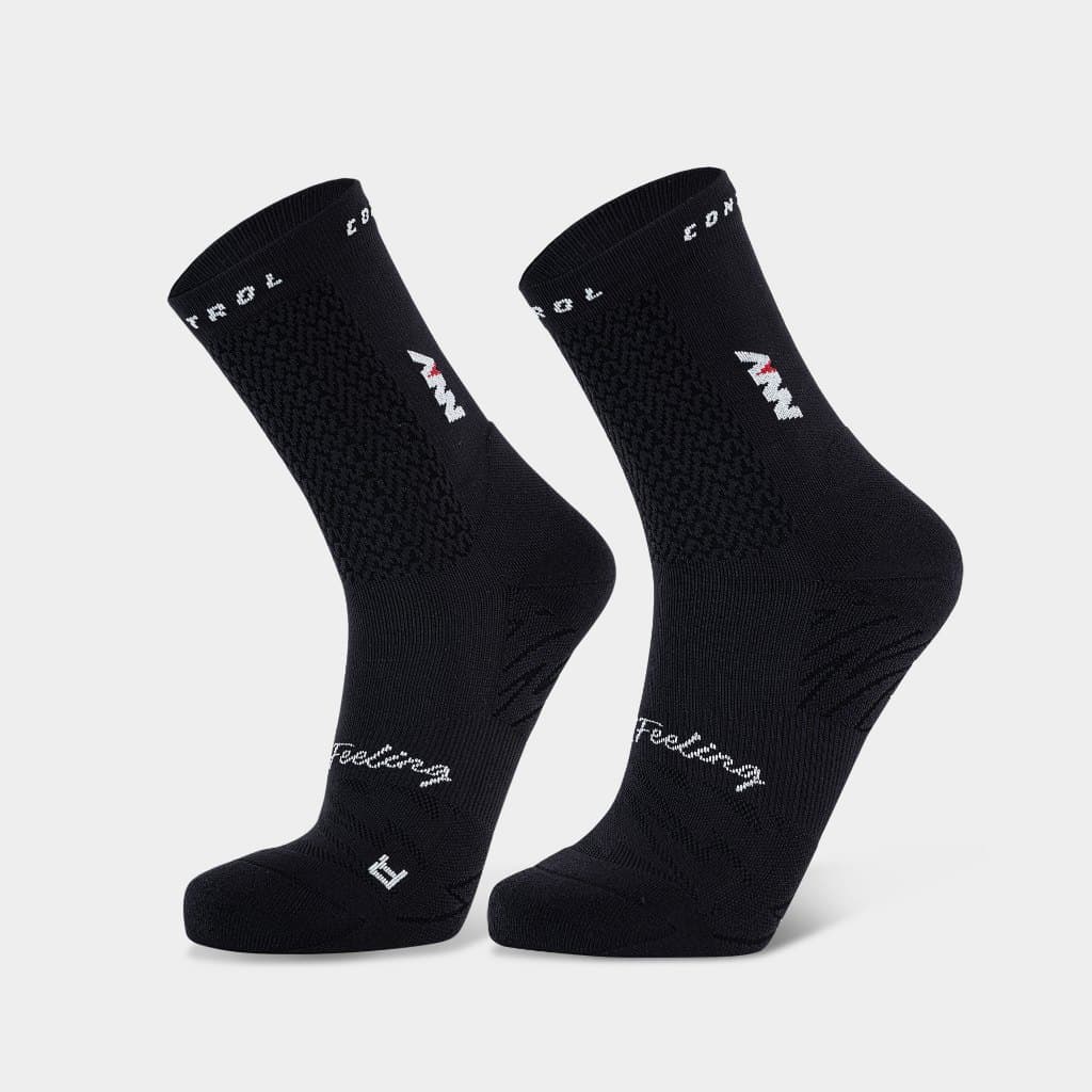 NNV Running Socks / ถุงเท้าไร้ตะเข็บสำหรับวิ่งระยะมาราธอน ข้อกลาง รูปที่ 3