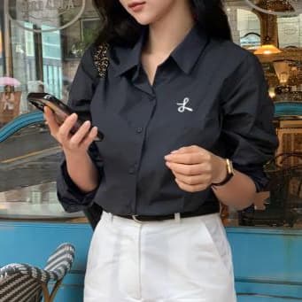 เสื้อเชิ้ตผู้หญิงสี แขนยาว ทรงหลวม วินเทจ สีพื้น สไตล์เกาหลี รูปที่ 3
