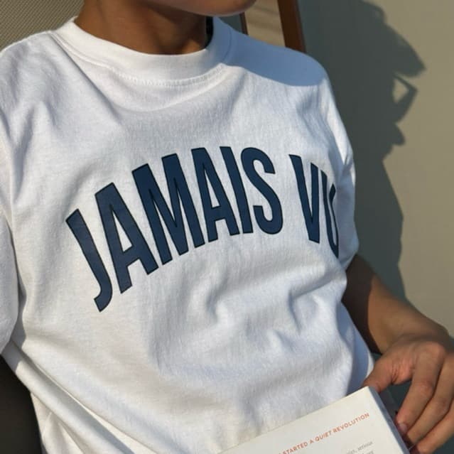 Marvenapparel - JAMAIS VU เสื้อยืดสกรีนลายทรง Baby crop / Oversized รูปที่ 6