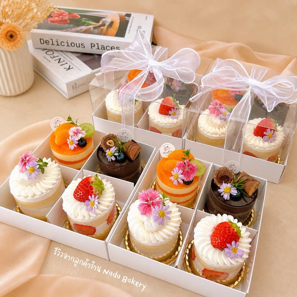 สีขาว , แดง , ชมพู กล่องขนมจัดเซ็ตแบ่งช่อง 4, 6 ช่อง ฝาใสทรงสูงมีฟิล์มใส 2 ด้าน รูปที่ 2
