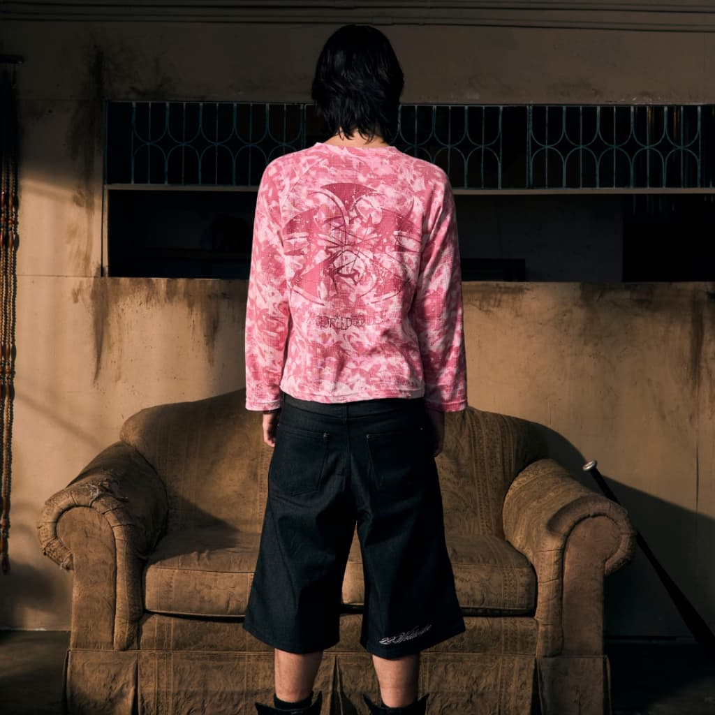 22wrldwidee Lovesickness Long Sleeve Camo Jersey เสื้อcamo waffle ลายโลโกแบรนด์ โครตเฟี้ย รูปที่ 4