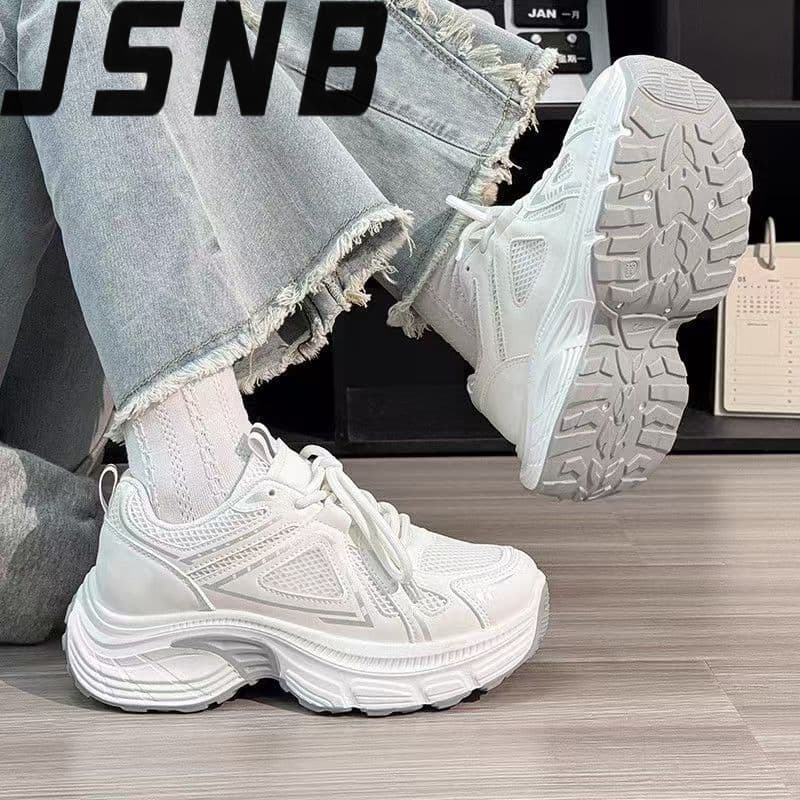 รองเท้าเกาหลี ไซส์ใหญ่ 36-42 - รองเท้าสนีกเกอร์น้ำหนักเบา ใส่ได้ทุกวัน สบายเท้า สำหรับสตรีเท้ากว้าง ใส่เดินนานไม่เมื่อย รูปที่ 1