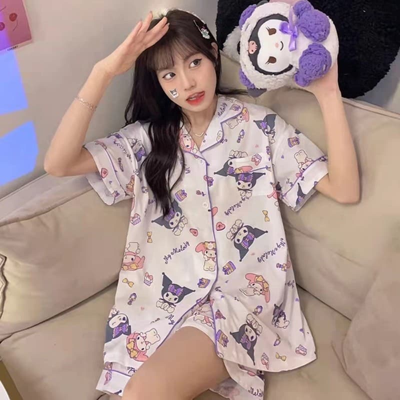 H-apparel shop ชุดนอนผู้หญิงลายการ์ตูนน่ารัก มีปก ประกอบด้วยเสื้อแขนสั้นและกางเกงนอน คุณภาพดี สวมใส่สบาย โปรโมชั่นพิเศษ รูปที่ 2