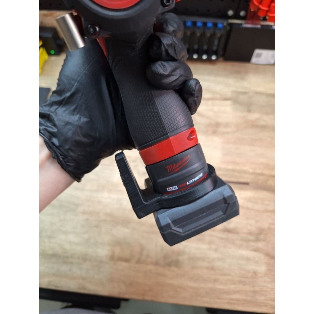 ตะขอแขวนสำหรับMilwaukee M12 รูปที่ 4