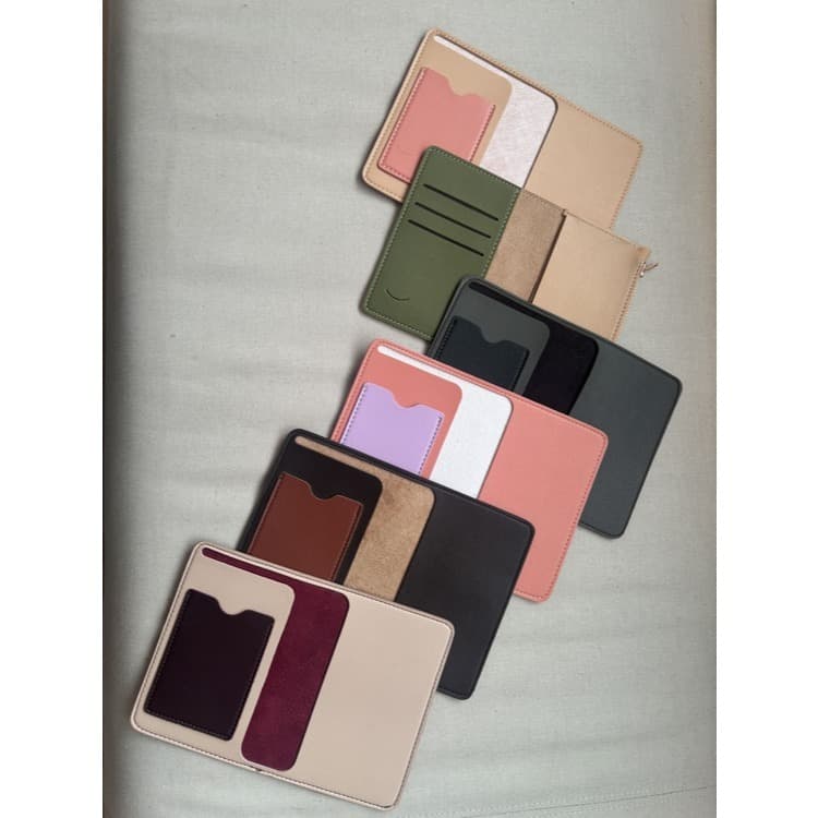 Mystery Passport Cover Box สุ่มสีพาสปอร์ตคัฟเวอร์สุดคิ้วท์ ตำหนิเล็กน้อย รูปที่ 3