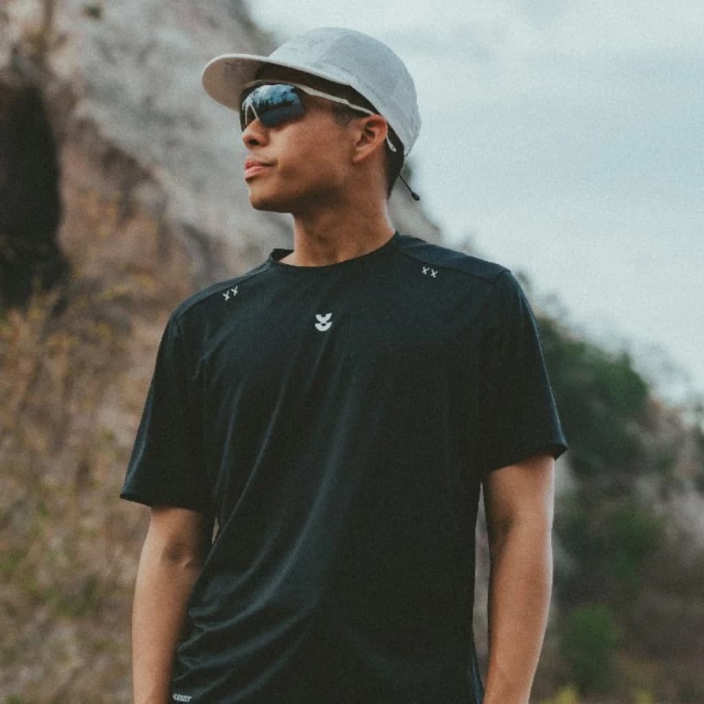 YUPSTER Running T-shirt Trail Motion Collection - เสื้อวิ่งผู้ชาย ผ้าเบา แห้งไว ระบายอากาศได้ดี รูปที่ 4