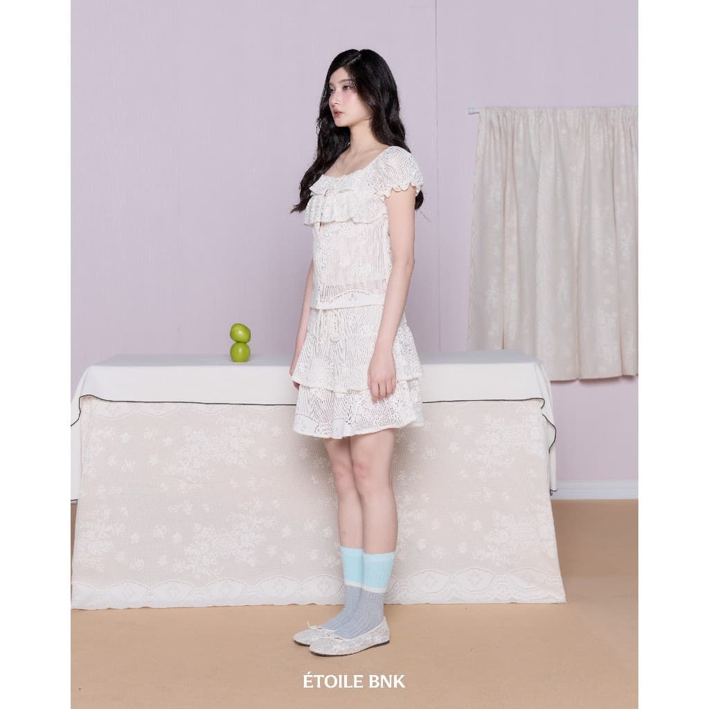 ÉTOILE BNK LALA LOVE TOP เสื้อแขนตุ๊กตา ดีเทลระบายซ้อน 2 ชั้นช่วงอก รูปที่ 4