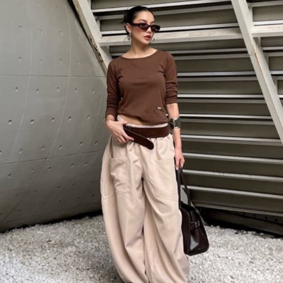 เสื้อแขนยาว ผ้านุ่มยืด ทรงเข้ารูป Minimal Muse Top รูปที่ 2
