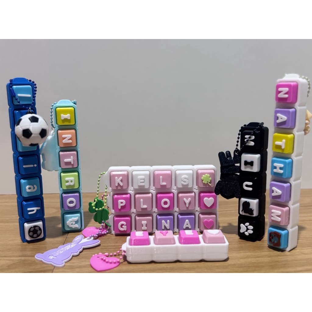 พวงกุญแจ Keycap customs Diy ใส่ชื่อได้ เลือกสีปุ่ม + สีตัวอักษรได้เอง มีสีมากกว่า 10 สี รูปที่ 8