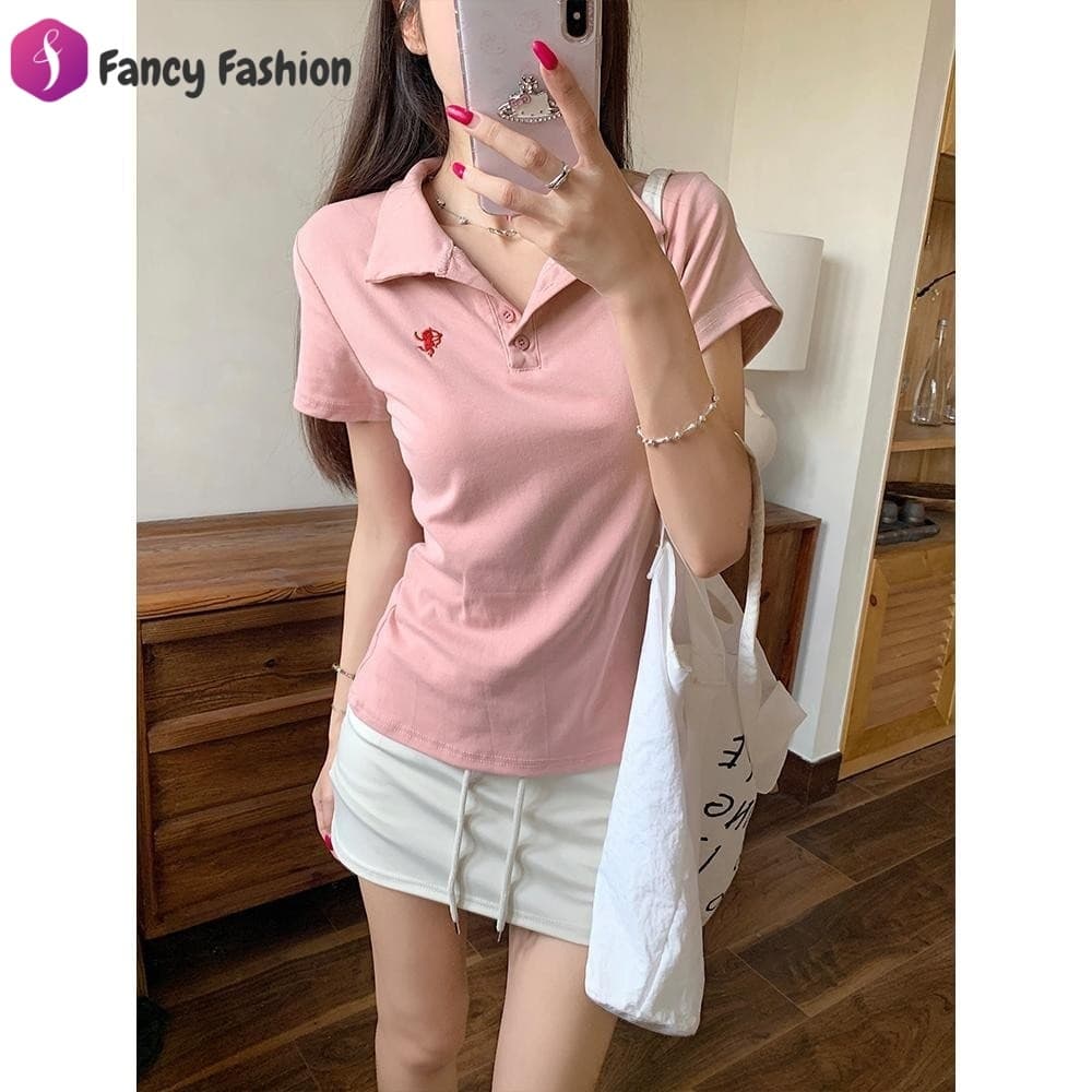 Fancy Fashion T-shirt เสื้อโปโลแขนสั้นมีดีไซน์เรียบง่ายและดูดี เหมาะสำหรับสวมใส่ในโอกาสต่างๆ รูปที่ 3