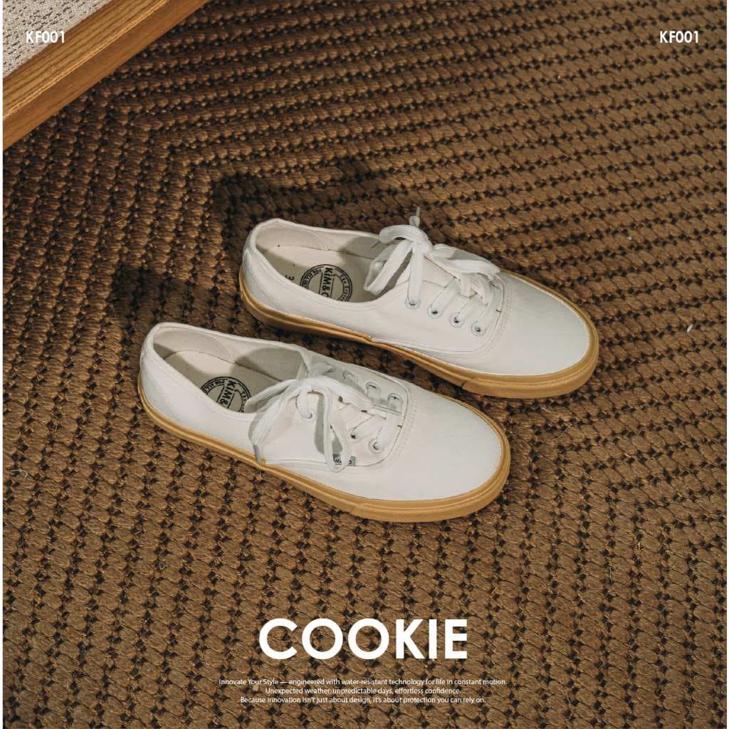 KIM&CO. Cookie รองเท้าผ้าใบแฟชั่นผู้หญิง สีครีมน้ำตาล ใส่แล้วเท้าเรียว ขับสีผิวให้ดูสว่างขึ้น รูปที่ 4