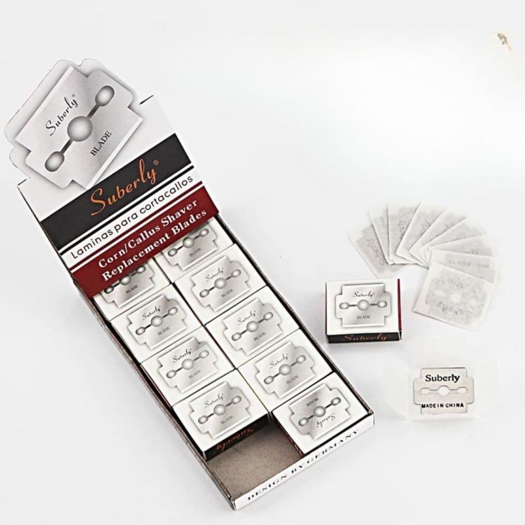 BLADEใบมีด 100 ชิ้น สำหรับใส่ ที่ขูดเท้า ที่ขัดส้นเท้าแตก ใบมีด suberly ขนาด2.5 x 2.1 cm.ใบมีดสแตนเลส คม อย่างดี รูปที่ 1