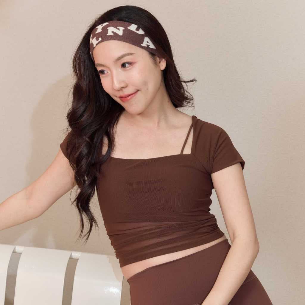 Darlyn - Nola top bra เสื้อออกกำลังกาย แขนสั้น ทรงสวยเข้ารูป ระบายอากาศได้ดี รูปที่ 8