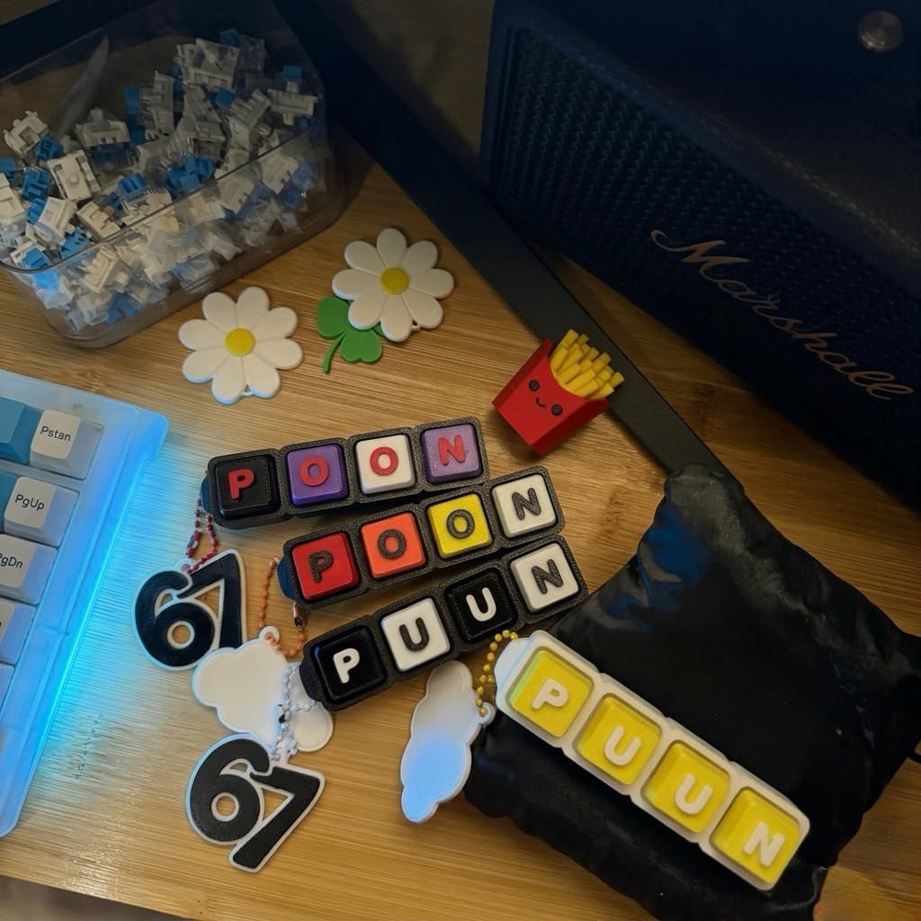 พวงกุญแจ Keycap customs Diy ใส่ชื่อได้ เลือกสีปุ่ม + สีตัวอักษรได้เอง มีสีมากกว่า 10 สี รูปที่ 6