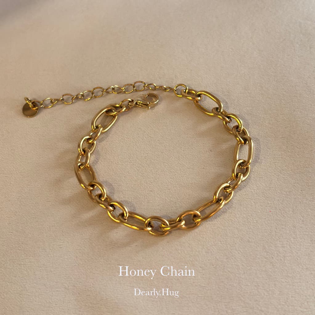 Dearly.Hug- Gold Braclet สีทอง สร้อยข้อมือสแตนเลส รูปที่ 8
