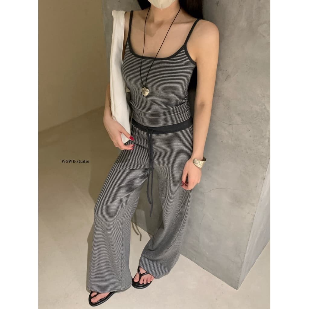 9586 Set 2 pcs เสื้อสายเดี่ยว สายปรับได้ มีฟองน้ำช่วงอก + กางเกงขายาวเอวยางยืด มีเชือกรูดช่วงเอว TAG:WG.WE รูปที่ 9