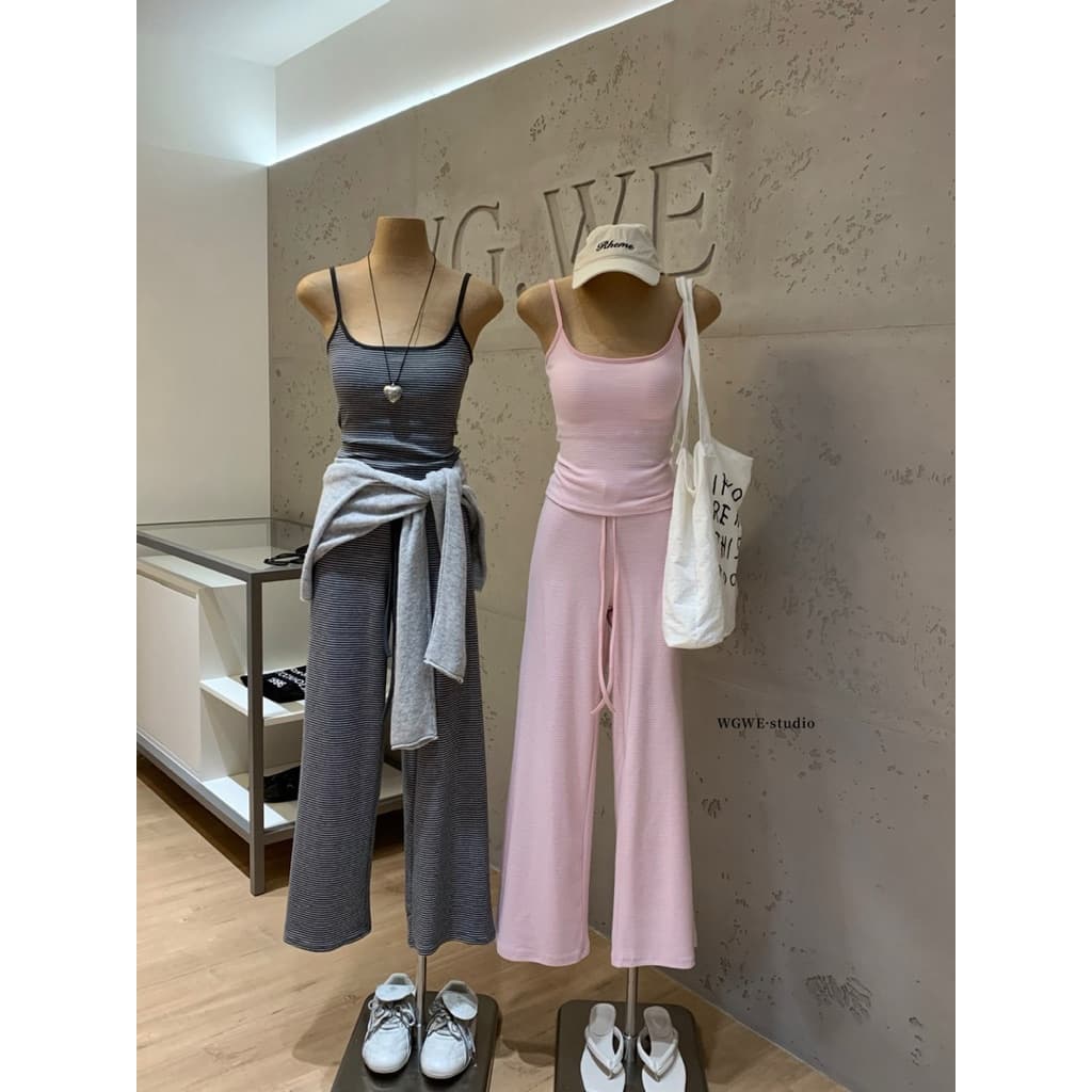 9586 Set 2 pcs เสื้อสายเดี่ยว สายปรับได้ มีฟองน้ำช่วงอก + กางเกงขายาวเอวยางยืด มีเชือกรูดช่วงเอว TAG:WG.WE รูปที่ 3