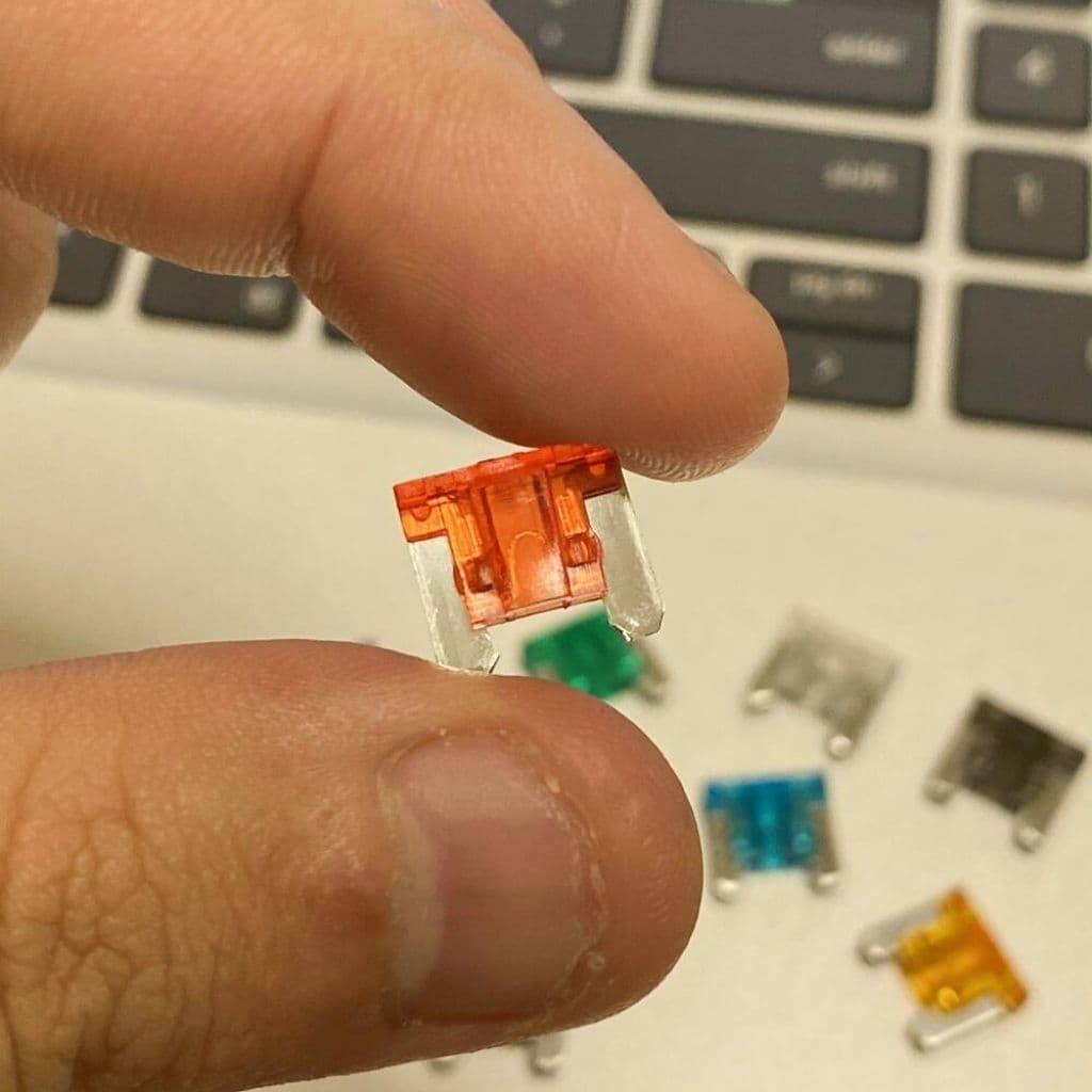 Micro fuse ไมโครฟิวส์ ฟิวส์สำรองสำหรับรุ่นที่รองรับ รูปที่ 6
