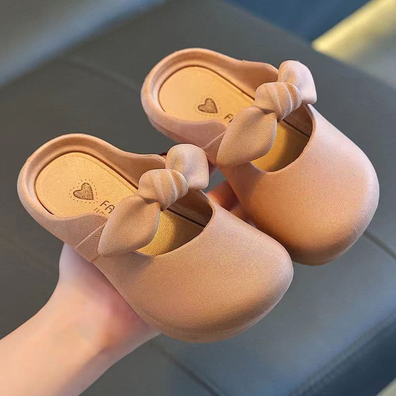 Babyonline 2J3-4 รองเท้าแตะแบบสวมแต่งโบว์สำหรับเด็กผู้หญิงสไตล์คุณหนู ใส่สบาย มีกันลื่น รูปที่ 5